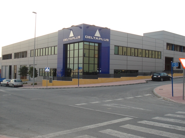 Deltaplus Santa pola