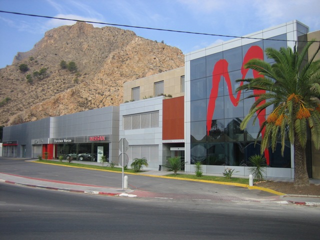 Marcos Motor NISSAN